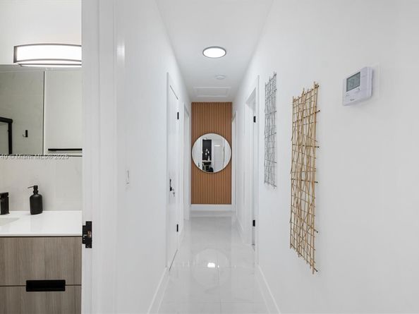 1115 N 13th Ter, Hollywood FL 33019