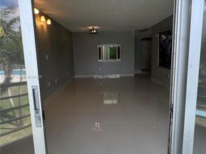 1701 NE 191st St A214, Miami FL 33179