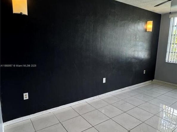 1701 NE 191st St A214, Miami FL 33179