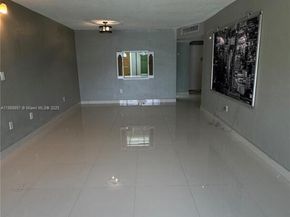 1701 NE 191st St A214, Miami FL 33179