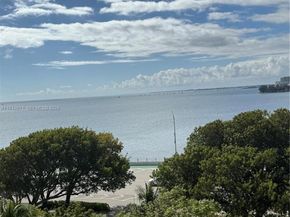 150 SE 25th Rd 8L, Miami FL 33129