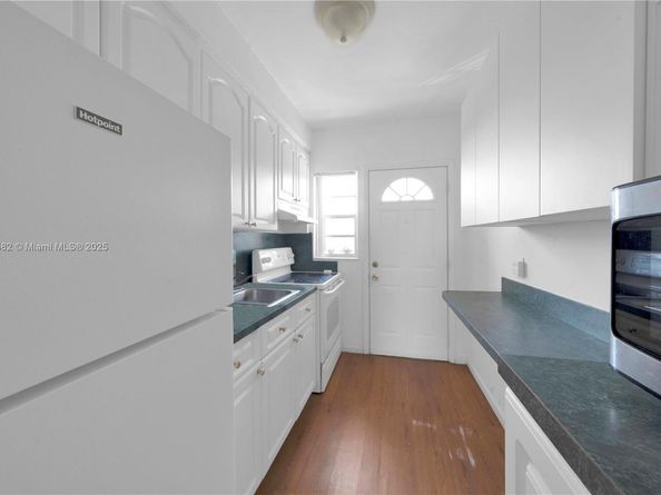 3401 SW 10th St 2B, Miami FL 33135