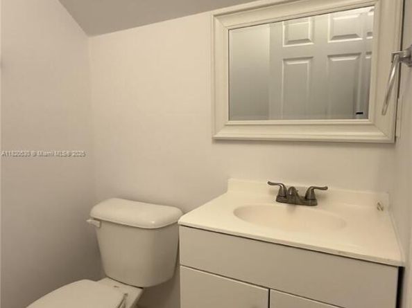 1587 Frederick Small Rd, Jupiter FL 33458
