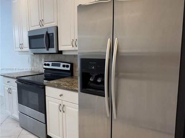 1587 Frederick Small Rd, Jupiter FL 33458