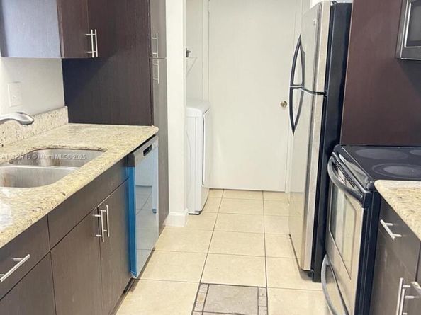 4017 NW 87th Ave 4017, Sunrise FL 33351