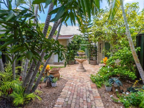 3165 Jackson Ave 3, Miami FL 33133