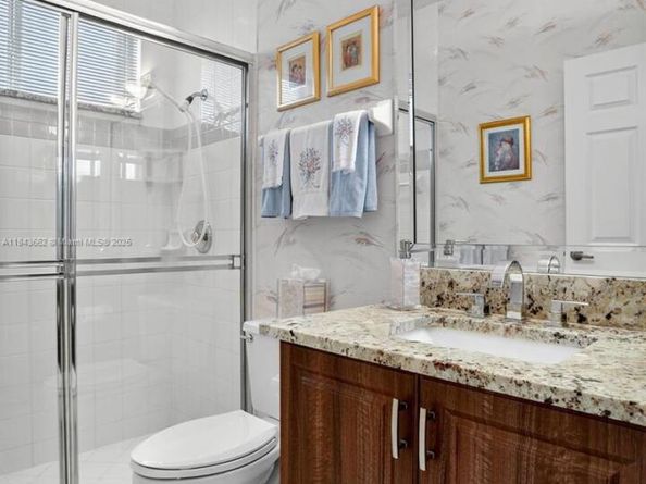 8754 NW 75th Pl, Tamarac FL 33321