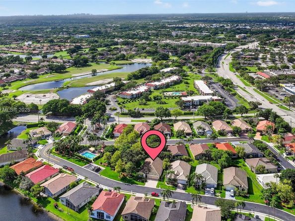 8754 NW 75th Pl, Tamarac FL 33321