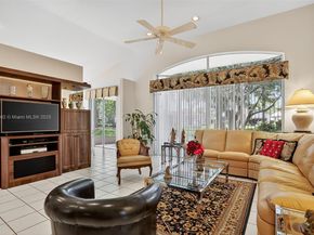 8754 NW 75th Pl, Tamarac FL 33321