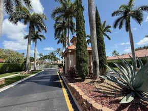 8754 NW 75th Pl, Tamarac FL 33321