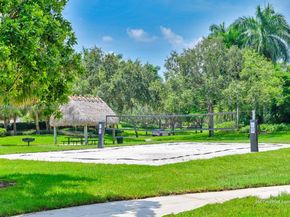 4209 Pinewood Ln, Weston FL 33331