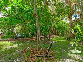 4209 Pinewood Ln, Weston FL 33331