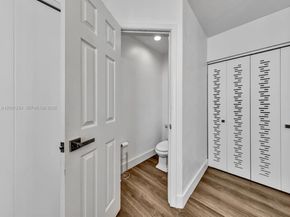 1042 Thistle Creek Ct, Weston FL 33327