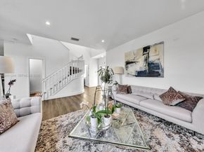 1042 Thistle Creek Ct, Weston FL 33327