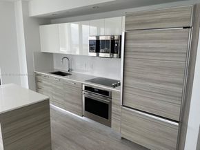 121 NE 34th St 1604, Miami FL 33137