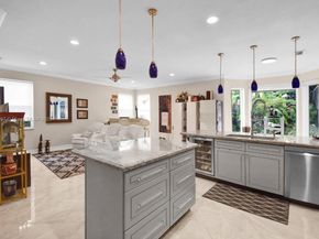 523 Stonemont Dr, Weston FL 33326