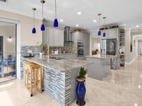 523 Stonemont Dr, Weston FL 33326