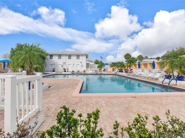 2180 NE 67th St 728, Fort Lauderdale FL 33308