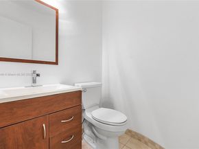 2180 NE 67th St 728, Fort Lauderdale FL 33308