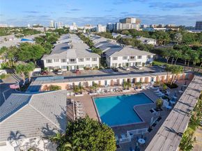 2180 NE 67th St 728, Fort Lauderdale FL 33308
