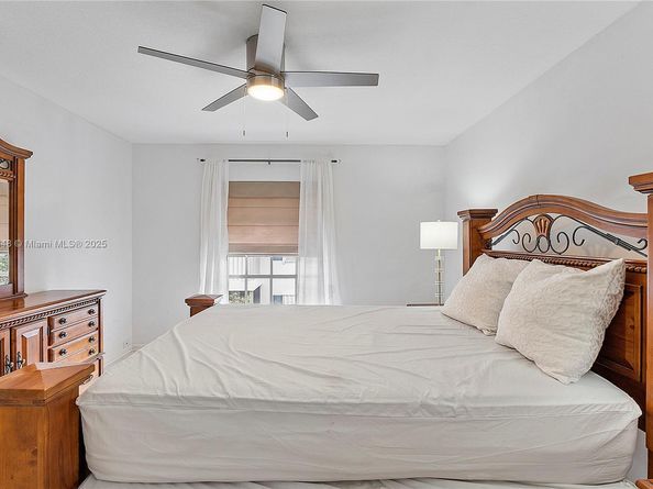 2180 NE 67th St 728, Fort Lauderdale FL 33308