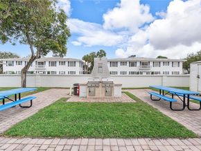2180 NE 67th St 728, Fort Lauderdale FL 33308