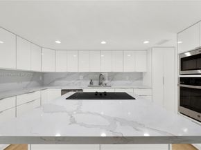 1769 Wa Kee Na Dr, Miami FL 33133