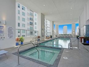 227 NE 2nd St 1610, Miami FL 33132