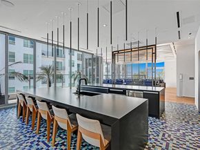 227 NE 2nd St 1610, Miami FL 33132