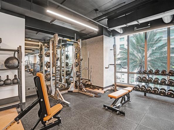 227 NE 2nd St 1610, Miami FL 33132