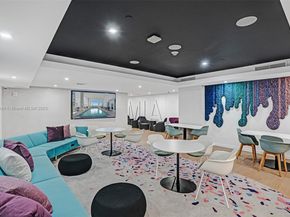 227 NE 2nd St 1610, Miami FL 33132