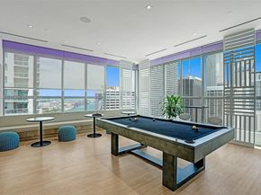 227 NE 2nd St 1610, Miami FL 33132