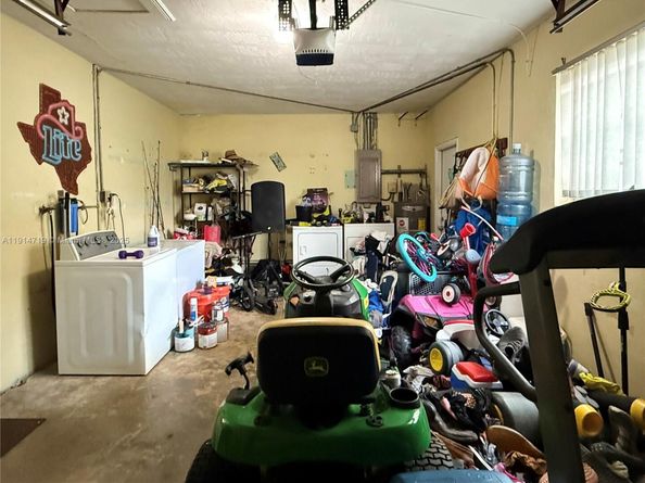 610 NW 17th St, Homestead FL 33030