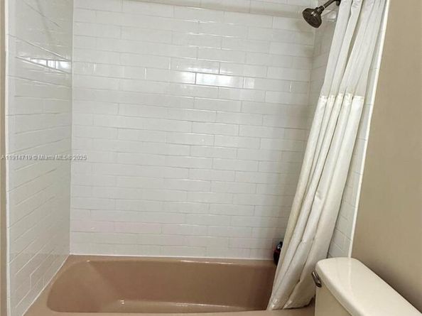 610 NW 17th St, Homestead FL 33030