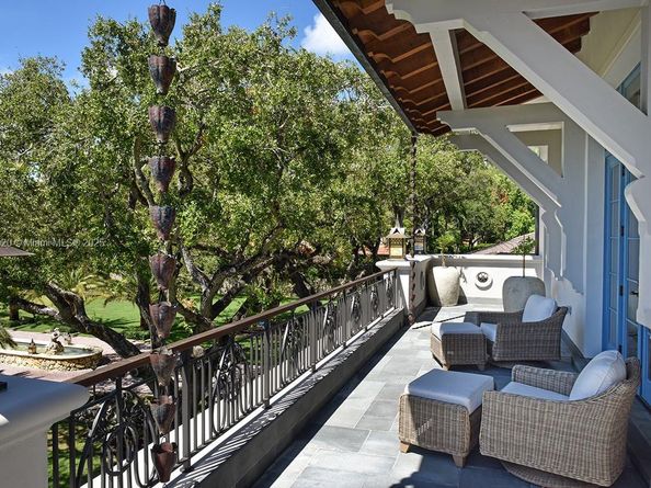 5771 SW 94th St, Pinecrest FL 33156