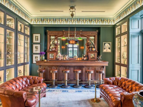 5771 SW 94th St, Pinecrest FL 33156