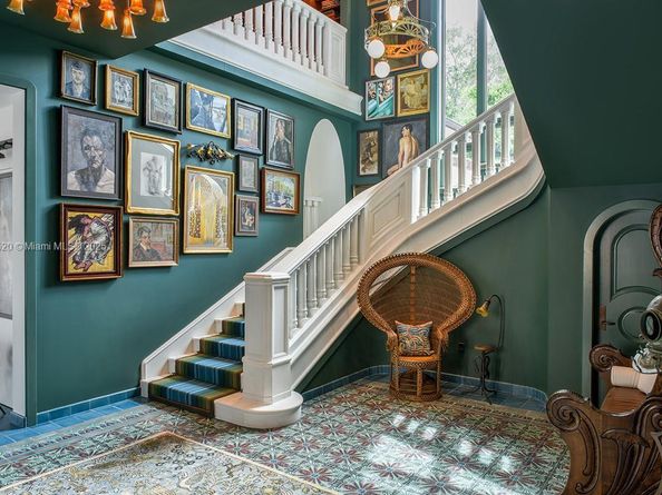 5771 SW 94th St, Pinecrest FL 33156