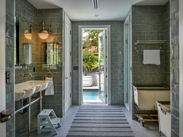 5771 SW 94th St, Pinecrest FL 33156