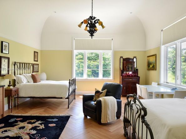 5771 SW 94th St, Pinecrest FL 33156