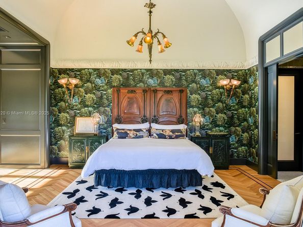 5771 SW 94th St, Pinecrest FL 33156