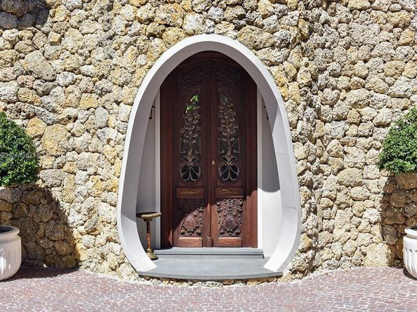 5771 SW 94th St, Pinecrest FL 33156