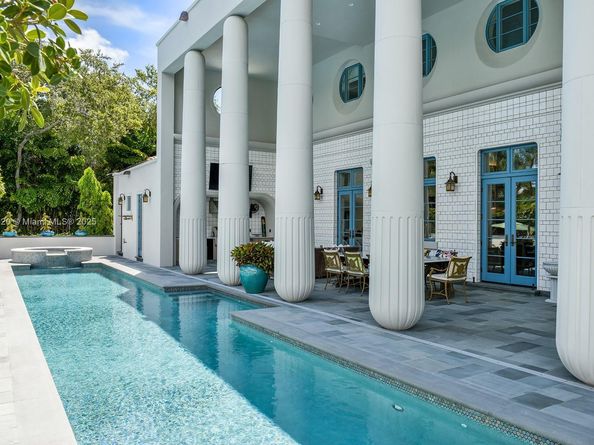 5771 SW 94th St, Pinecrest FL 33156