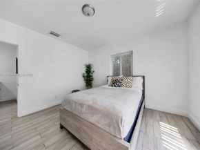 1515 NW 49th St, Miami FL 33142