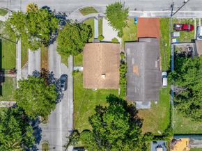 1515 NW 49th St, Miami FL 33142