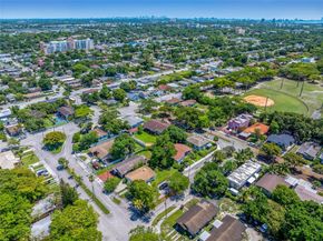 1515 NW 49th St, Miami FL 33142
