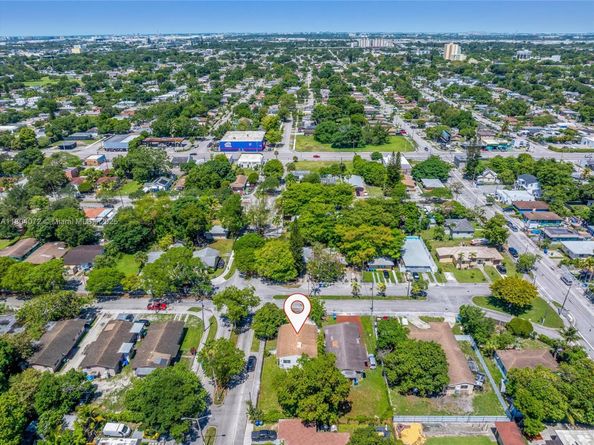 1515 NW 49th St, Miami FL 33142