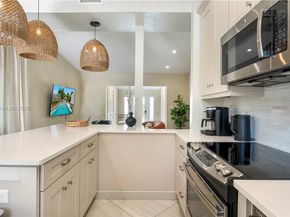1621 N Victoria Park Rd, Fort Lauderdale FL 33305