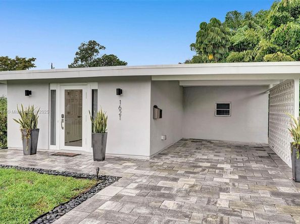 1621 N Victoria Park Rd, Fort Lauderdale FL 33305