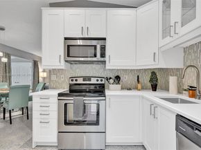 1621 N Victoria Park Rd, Fort Lauderdale FL 33305