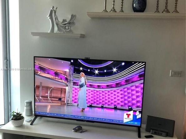 350 S Miami Ave 1511, Miami FL 33130